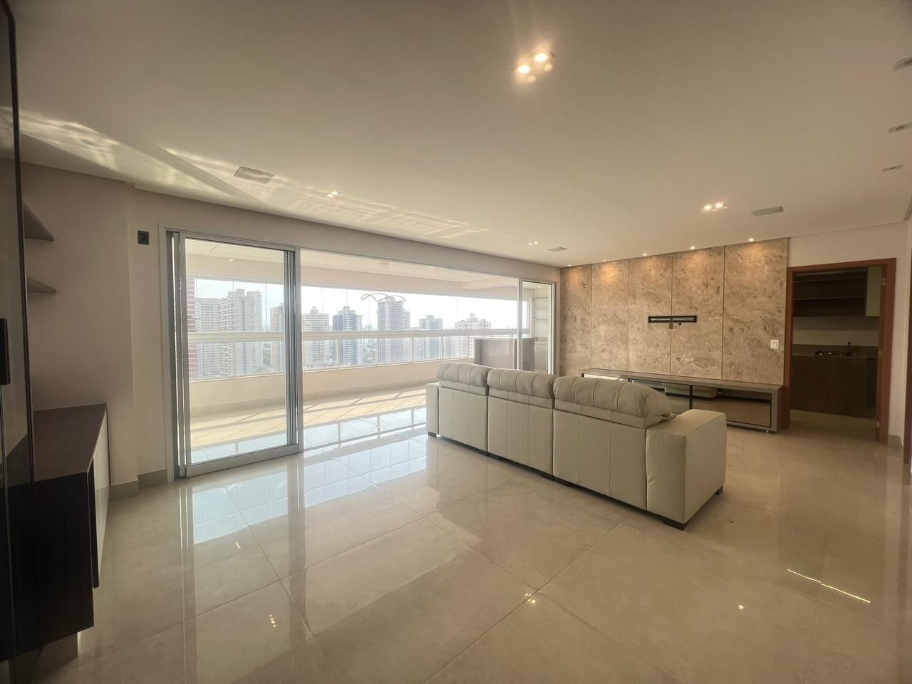 Apartamento à venda no Residencial Gran Excellence, Setor Bueno, Goiânia | Mais Novos Imóveis, foto 3